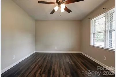 1323 N Lakewood Drive, Shelby, NC 28150 - Photo 4