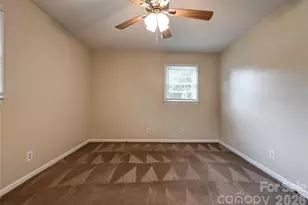 1323 N Lakewood Dr, Shelby, NC 28150 - Photo 18