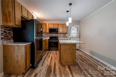 1323 N Lakewood Drive, Shelby, NC 28150 - Photo 6