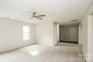 11003 Pointer Ridge Dr, Charlotte, NC 28214 - Photo 8