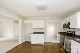 11003 Pointer Ridge Dr, Charlotte, NC 28214 - Photo 6