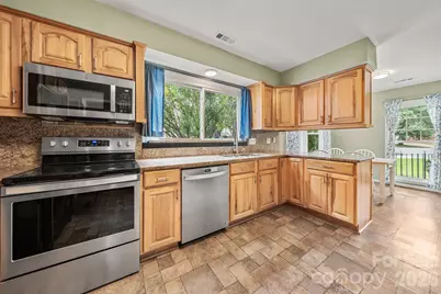 5200 Cressingham Court, Charlotte, NC 28227 - Photo 14