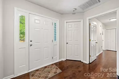 5200 Cressingham Court, Charlotte, NC 28227 - Photo 4