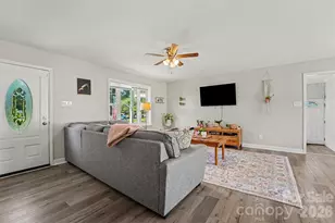 101 E Chamblee Dr, Salisbury, NC 28147 - Photo 10