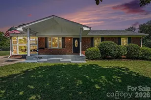 101 E Chamblee Dr, Salisbury, NC 28147 - Photo 2