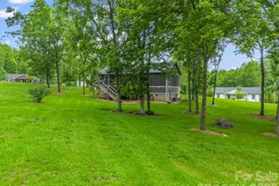 100 Walt Dr, Hendersonville, NC 28792 - Photo 6