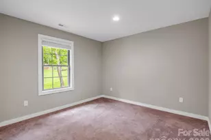 100 Walt Dr, Hendersonville, NC 28792 - Photo 24