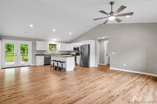 100 Walt Dr, Hendersonville, NC 28792 - Photo 8