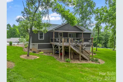 100 Walt Drive, Hendersonville, NC 28792 - Photo 2