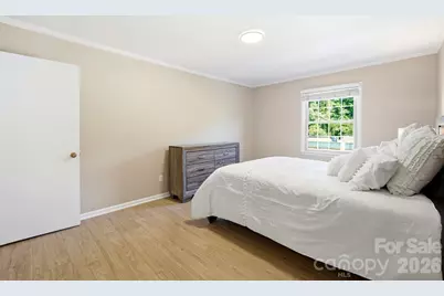 4739 Hedgemore Drive, Charlotte, NC 28209 - Photo 20