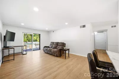 4739 Hedgemore Drive, Charlotte, NC 28209 - Photo 10