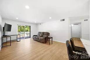 4739 Hedgemore Dr, Charlotte, NC 28209 - Photo 10