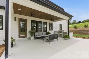 5764 Lake Pointe Dr, Granite Falls, NC 28630 - Photo 6