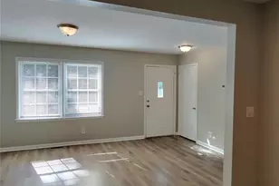 6817 Deanwood Pl, Charlotte, NC 28217 - Photo 2