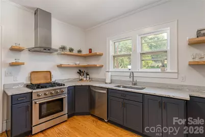 831 Oakland Street, Hendersonville, NC 28791 - Photo 8