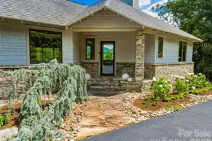 47 Garland Dr, Asheville, NC 28804 - Photo 2