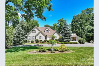 637 April Park, Waynesville, NC 28786 - Photo 2