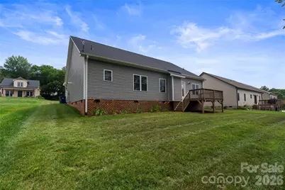 4944 Southview Drive, Hickory, NC 28602 - Photo 6