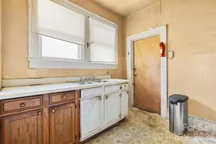 408 W Kingston Ave, Charlotte, NC 28203 - Photo 10
