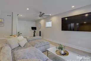 3423 Sudbury Rd, Charlotte, NC 28205 - Photo 30