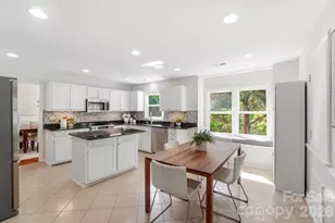 723 Walnut Point Dr, Matthews, NC 28105 - Photo 18