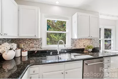 723 Walnut Point Drive, Matthews, NC 28105 - Photo 16