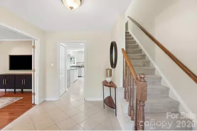 723 Walnut Point Drive, Matthews, NC 28105 - Photo 4
