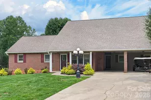 2411 Allendale Cir, Lenoir, NC 28645 - Photo 38
