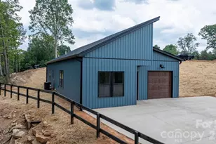 909 Overlook Dr SW, Lenoir, NC 28645 - Photo 1