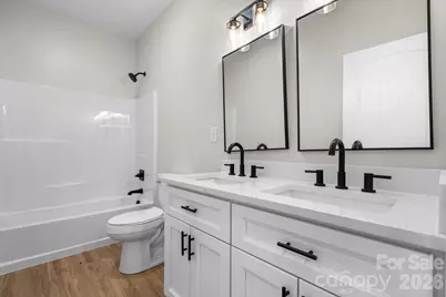913 Overlook Drive SW, Lenoir, NC 28645 - Photo 20
