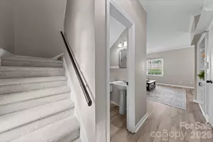 5941 Quail Hollow Rd, Charlotte, NC 28210 - Photo 2