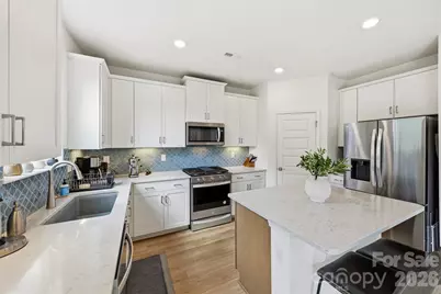152 Lancashire Court, Denver, NC 28037 - Photo 2