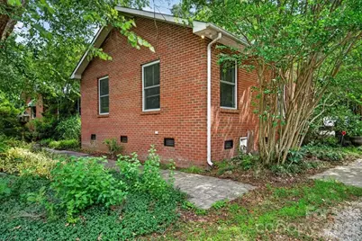 929 Shearers Road, Mooresville, NC 28115 - Photo 2