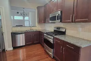 2339 Whitford Ln, Charlotte, NC 28210 - Photo 4