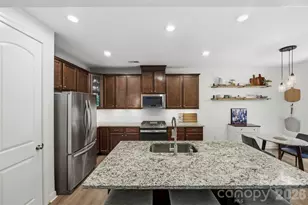 7116 Toxaway Ln, Charlotte, NC 28269 - Photo 12