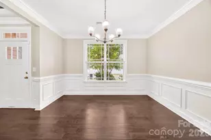 1042 Dina Dr, Fort Mill, SC 29708 - Photo 4