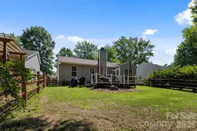 4313 Bubbling Brook Court, Charlotte, NC 28278 - Photo 38