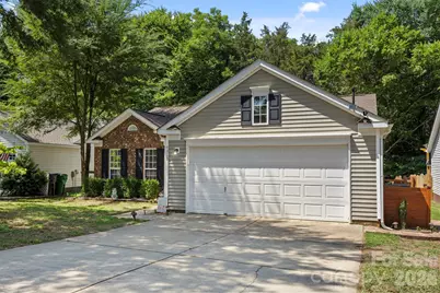 4313 Bubbling Brook Court, Charlotte, NC 28278 - Photo 6