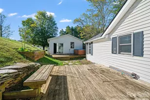 370 Bear Creek Church Rd, Bakersville, NC 28705 - Photo 16