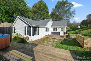 370 Bear Creek Church Rd, Bakersville, NC 28705 - Photo 14