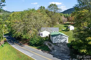 370 Bear Creek Church Rd, Bakersville, NC 28705 - Photo 18