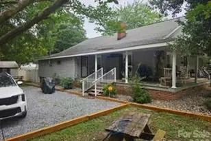 427 E Mills Ave, Mooresville, NC 28115 - Photo 2