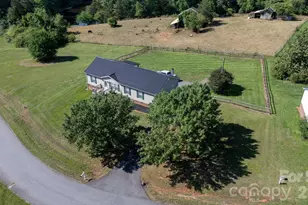 3015 Farm Pond Ln, Granite Falls, NC 28630 - Photo 10