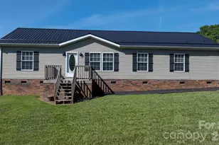 3015 Farm Pond Ln, Granite Falls, NC 28630 - Photo 1