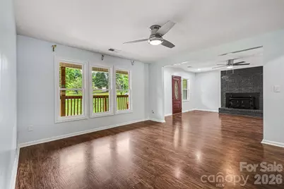 9902 Forest Drive, Charlotte, NC 28216 - Photo 10
