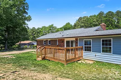9902 Forest Drive, Charlotte, NC 28216 - Photo 36