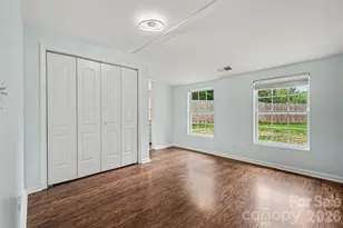 9902 Forest Dr, Charlotte, NC 28216 - Photo 28