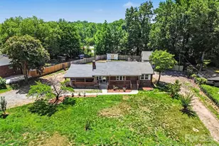 9902 Forest Dr, Charlotte, NC 28216 - Photo 40