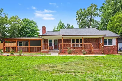 9902 Forest Drive, Charlotte, NC 28216 - Photo 1