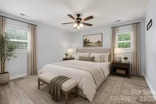 9902 Forest Dr, Charlotte, NC 28216 - Photo 18